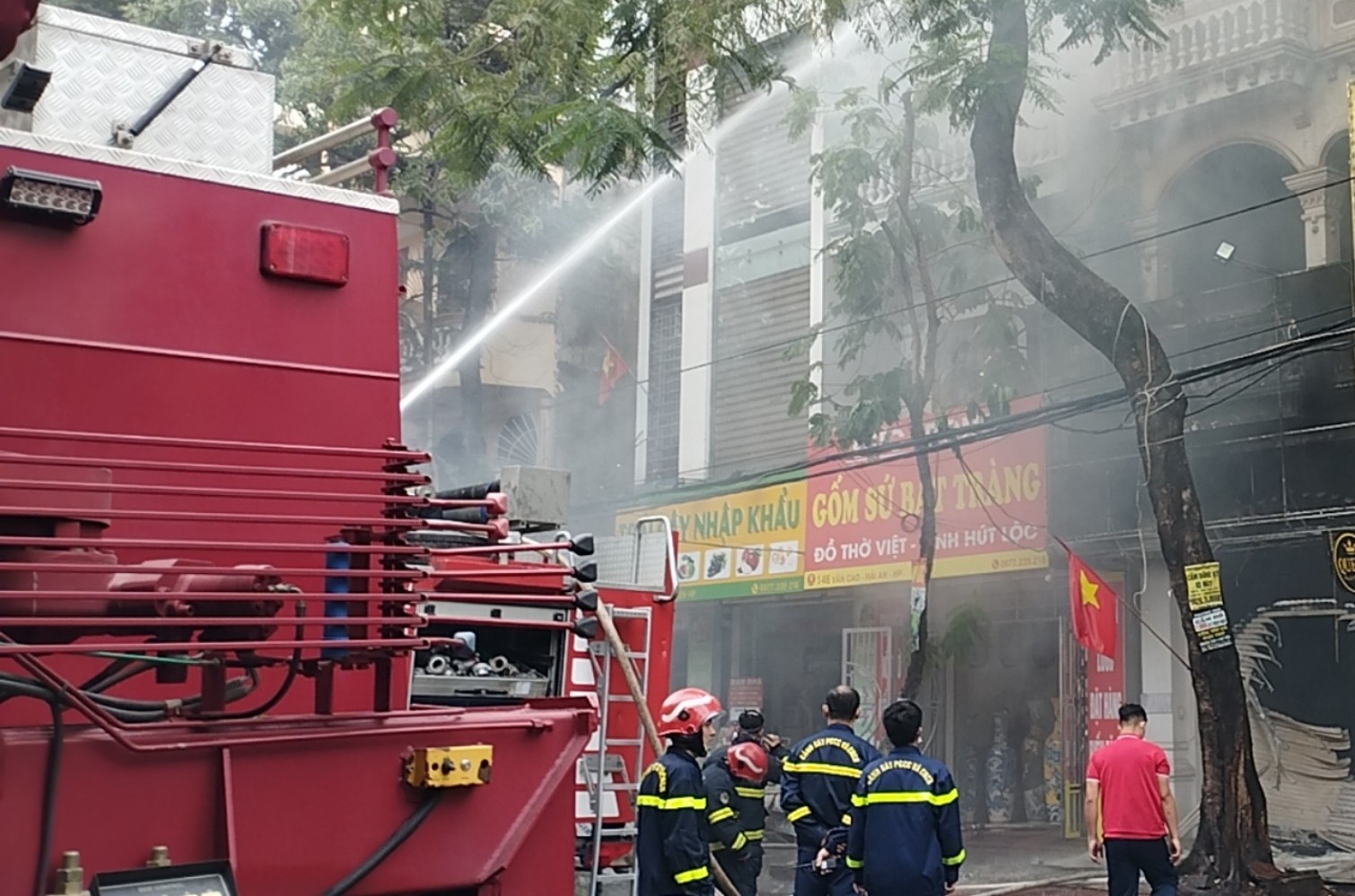 ‘Chuồng cọp’ càng kiên cố, khi xảy ra cháy càng khó khăn thoát nạn